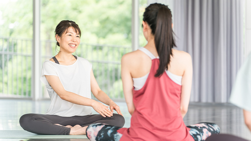 ヨガ資格とピラティス資格が取得できるスクール
